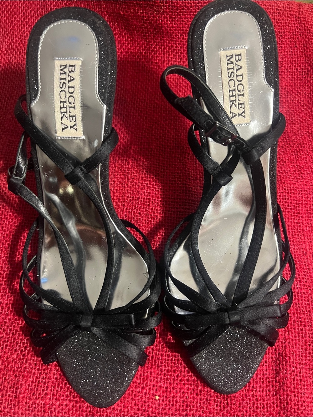 Badgley Mischka Black Strappy Glitter Slingback Heels
